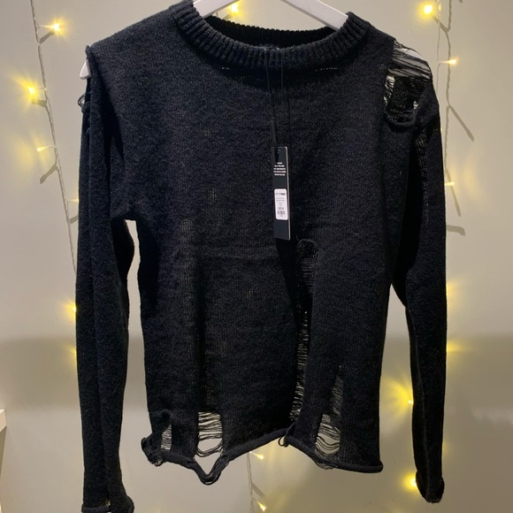black distressed sweater, fashionnova, size M. brand new - Picture 2 of 3